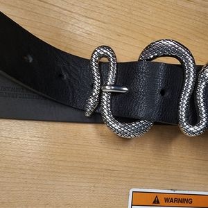 Snake buckle belt